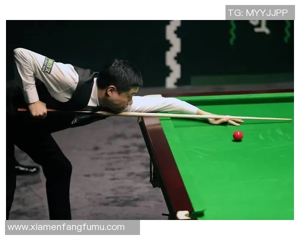 丁俊晖与马克戴维斯巅峰对决谁能在斯诺克赛场上笑到最后